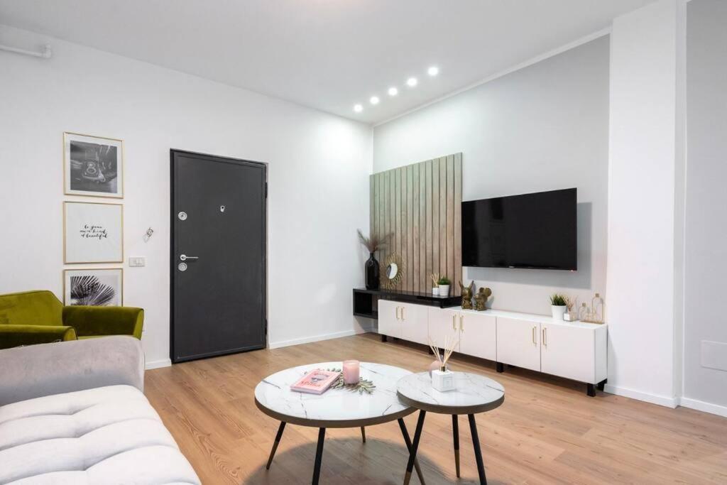 Old Town Bucharest Apartment Poiana 7 Buitenkant foto